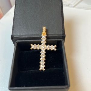 Stunning 14kt gold plated simulated diamond cross NWOT